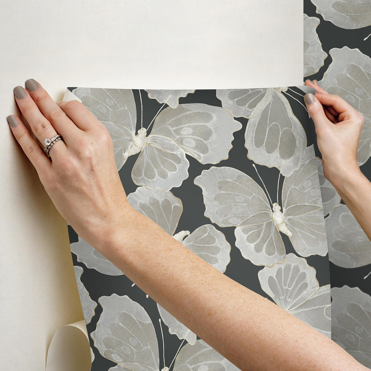 York Wallcoverings Monarch Onyx Peel & Stick Wallpaper