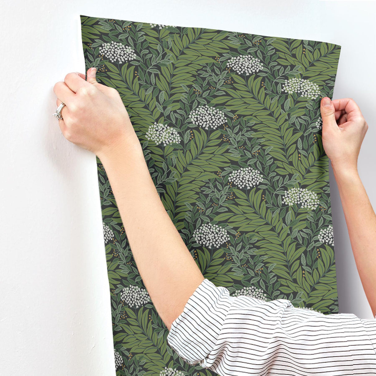 Rifle Paper Co. Highgrove Black Wallpaper