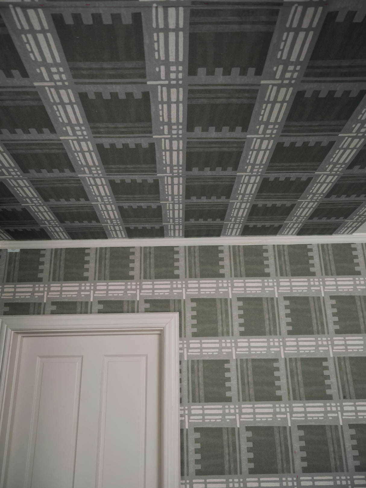 Lee Jofa RIVEN WC AEGEAN Wallpaper
