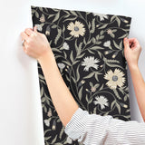 Kravet DESIGN W4291 816 Wallpaper