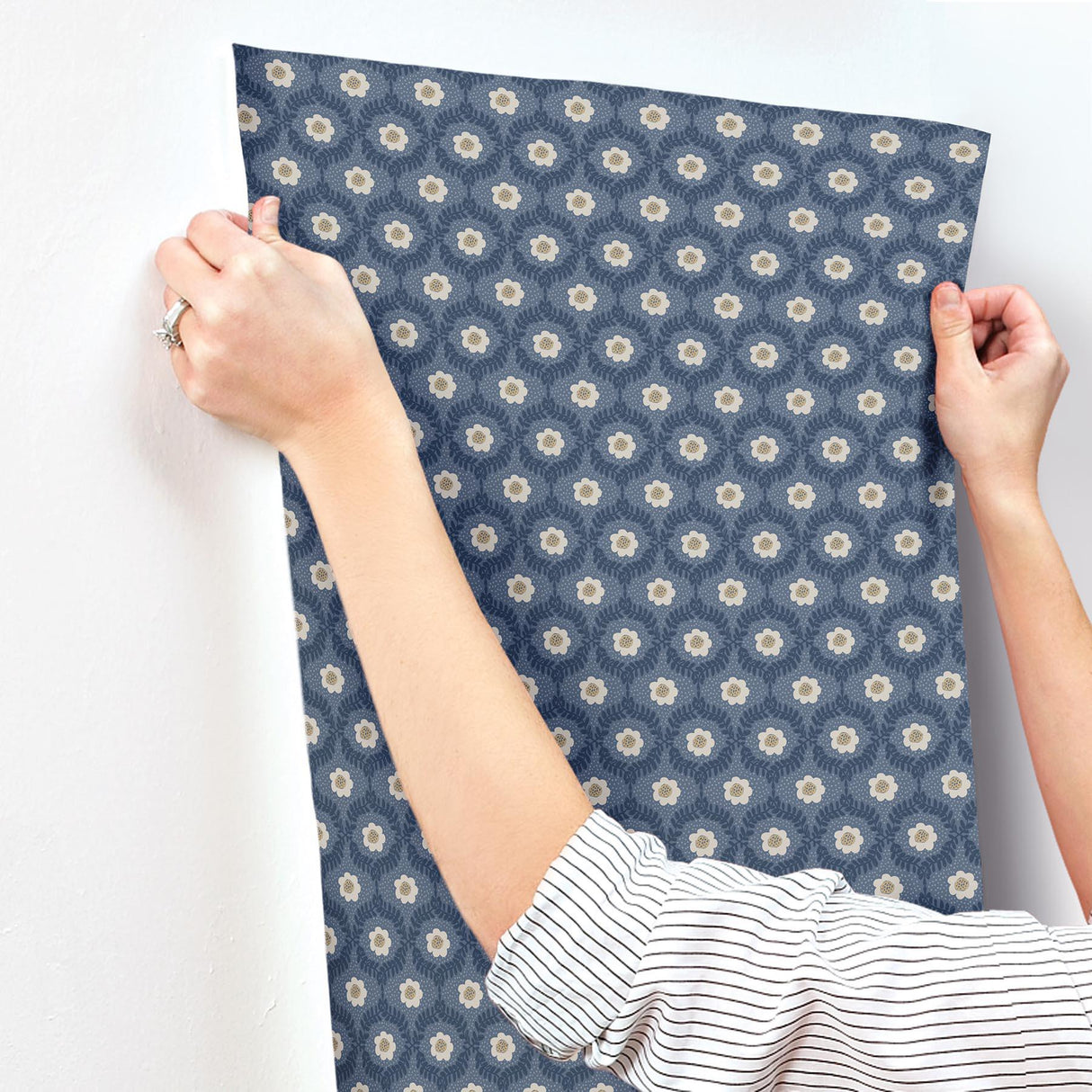 Kravet DESIGN W4292 540 Wallpaper