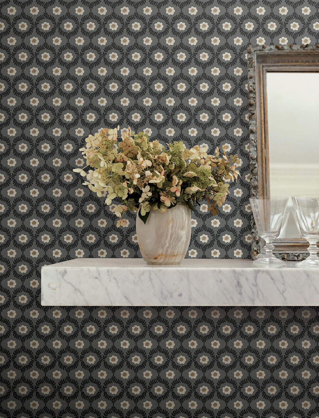 Kravet DESIGN W4292 84 Wallpaper