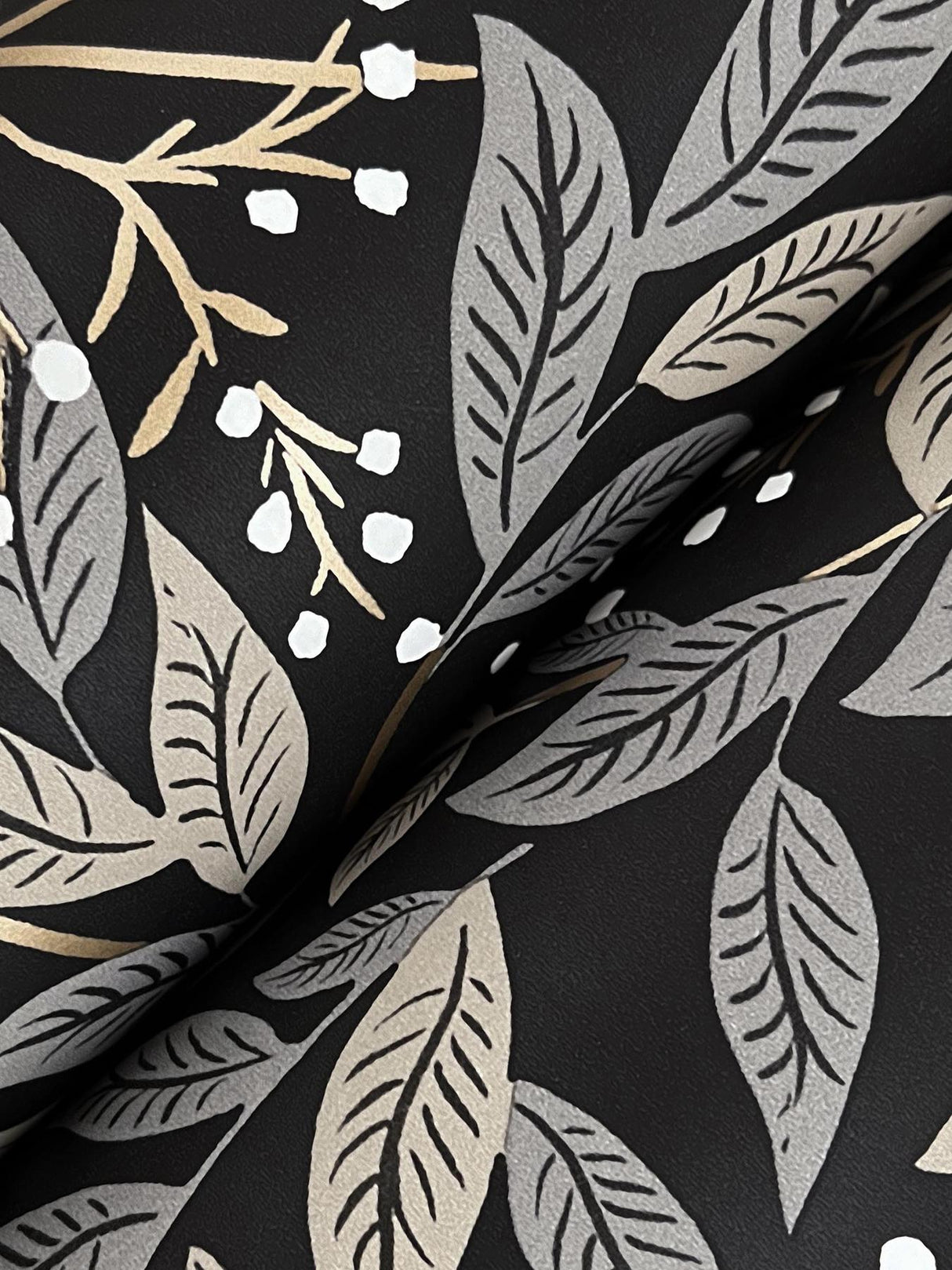 Kravet DESIGN W4293 811 Wallpaper