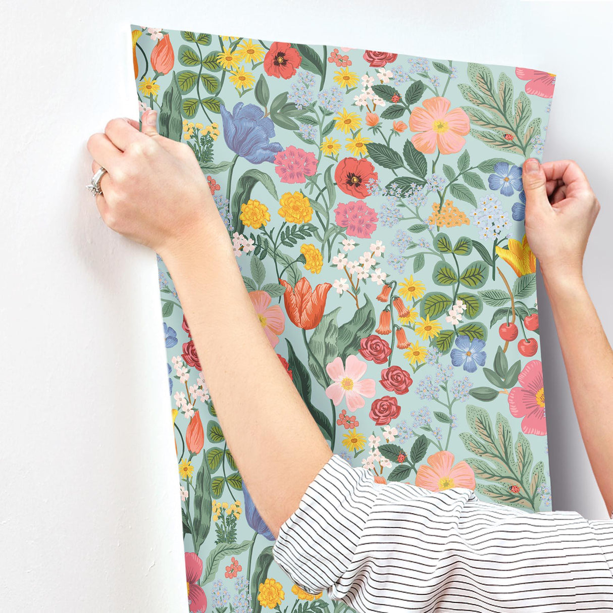 Kravet DESIGN W4296 517 Wallpaper