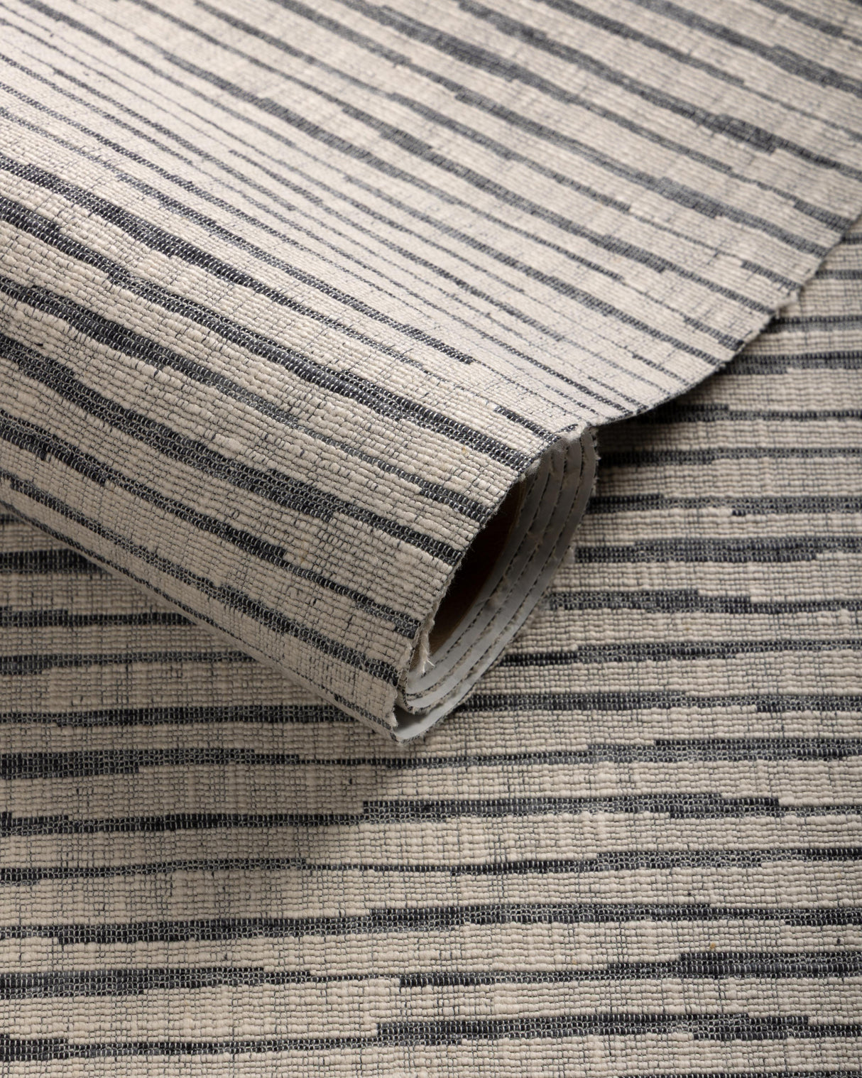 Lee Jofa TORIN WC ASH Wallpaper
