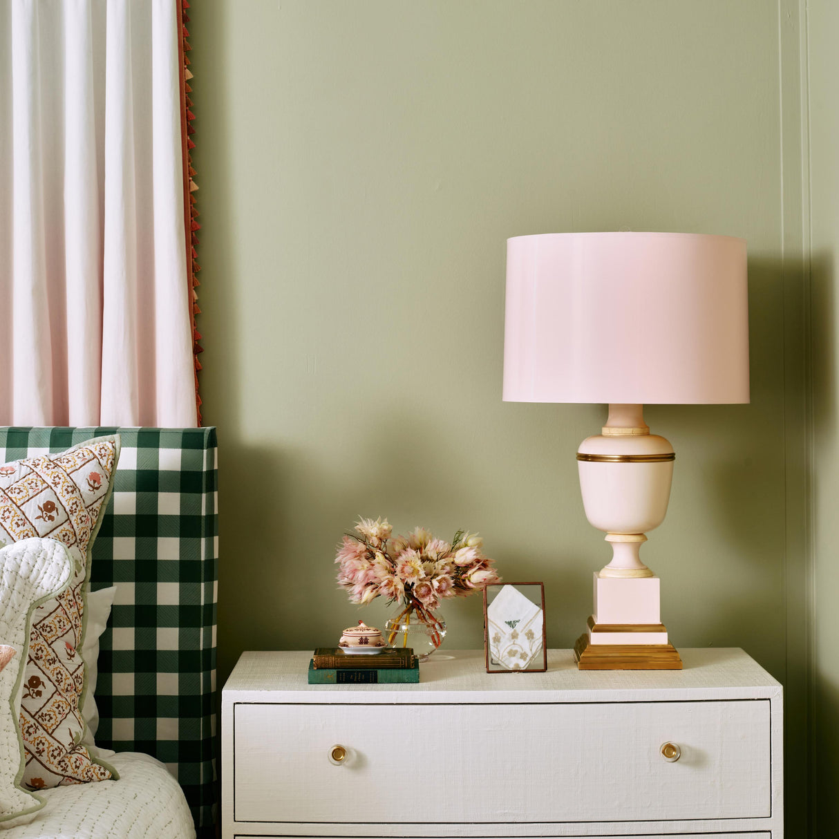 Robert Abbey (2602) 6.88" x 29.5" ANNIKA TABLE LAMP
