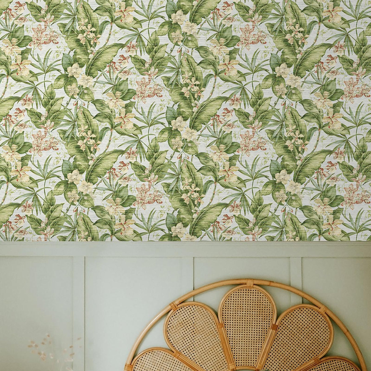 Tommy Bahama Paradise Point Spa Wallpaper