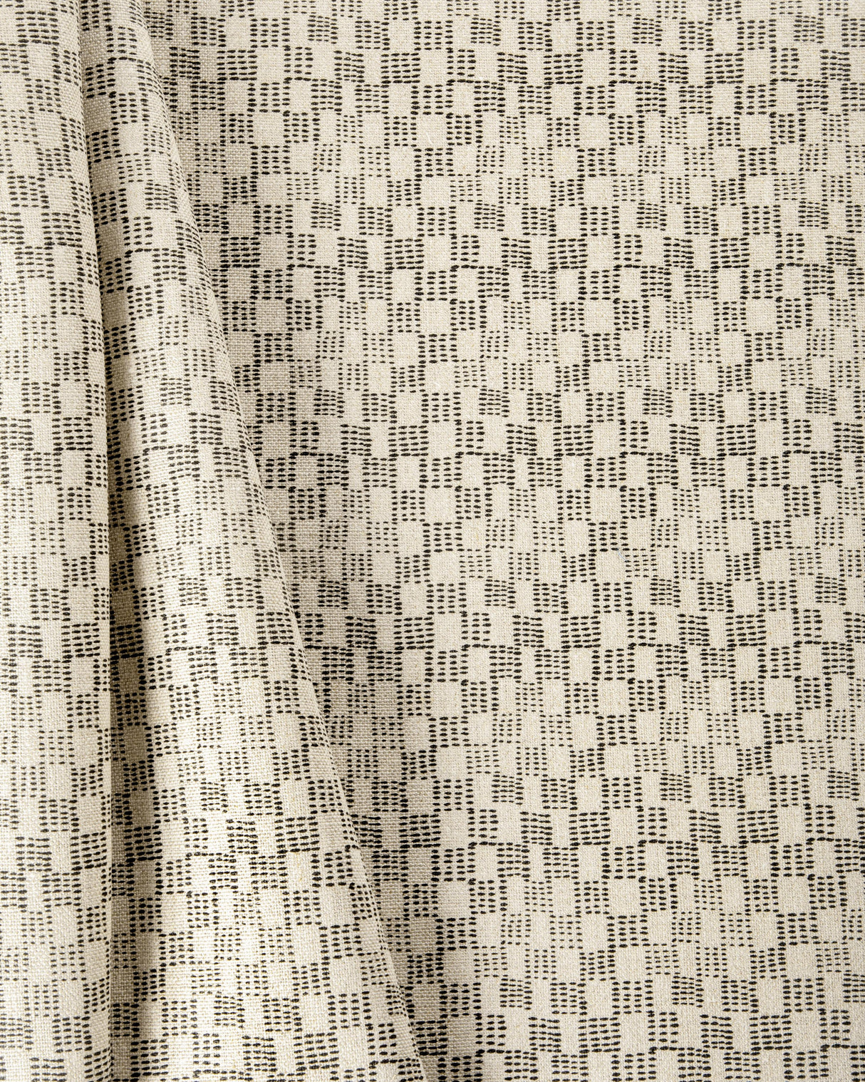Lee Jofa BECK BLACK/NATURAL Fabric