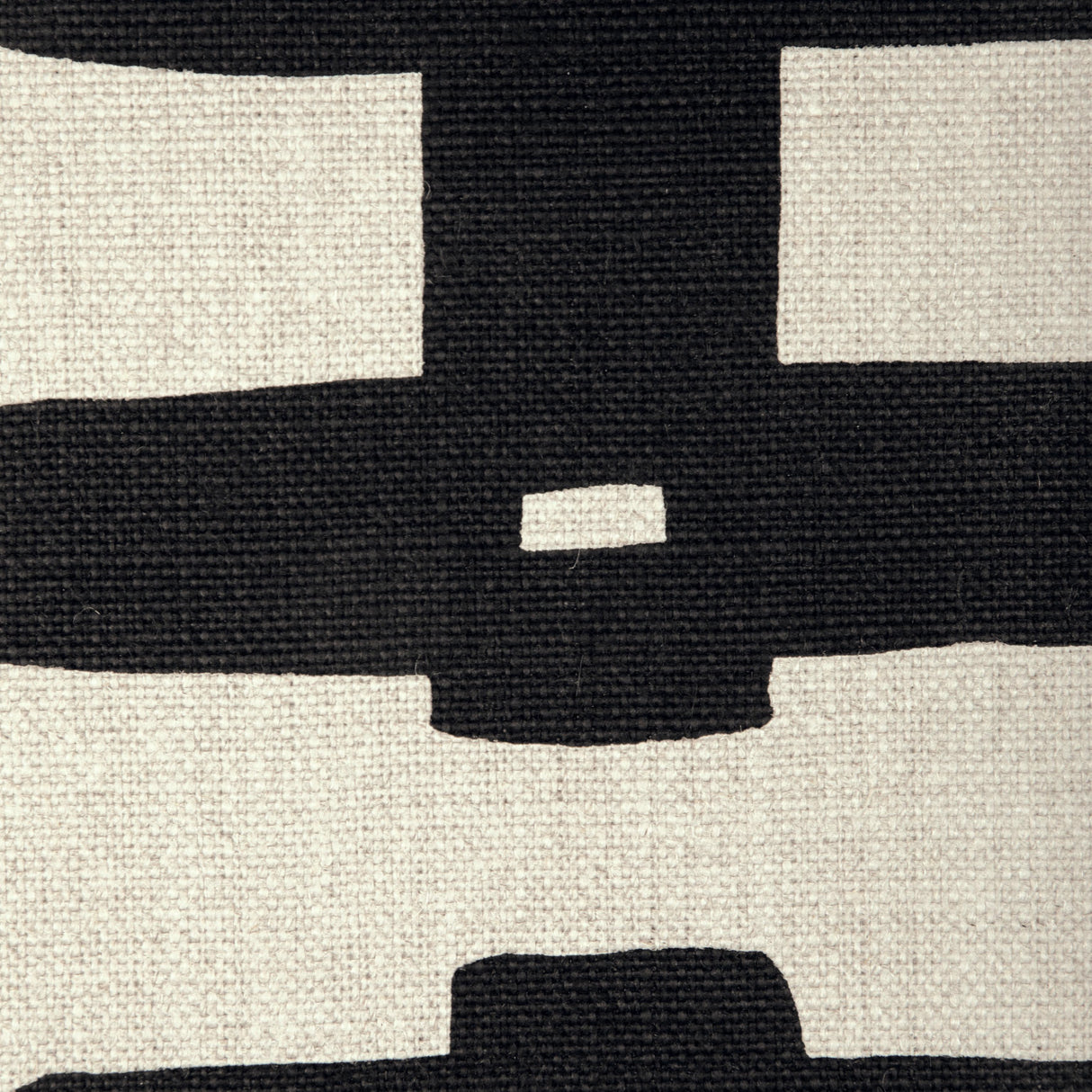 Lee Jofa BRIDGE BLACK/NATURAL Fabric