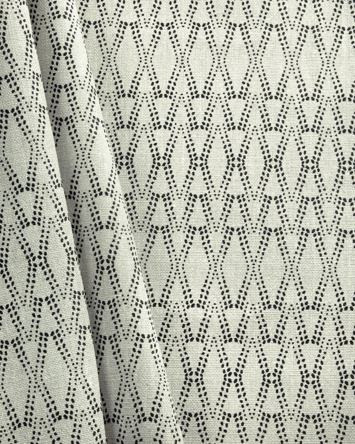 Lee Jofa KETUT BLACK/NATURAL Fabric