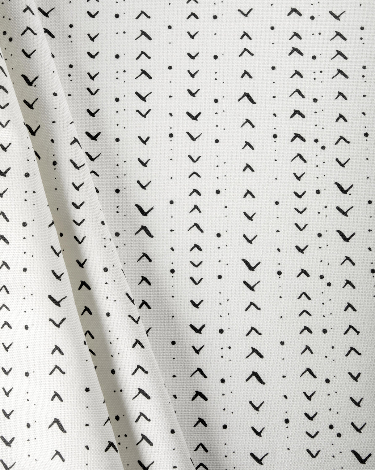 Lee Jofa TITIK BLACK/OYSTER Fabric