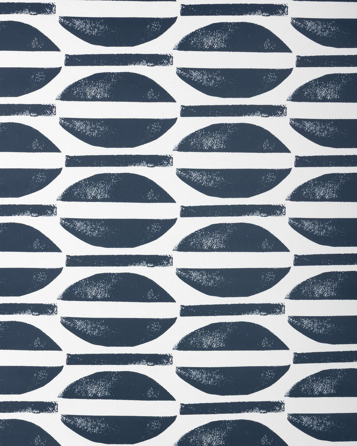 Lee Jofa RAJA WP DARK NAVY Wallpaper