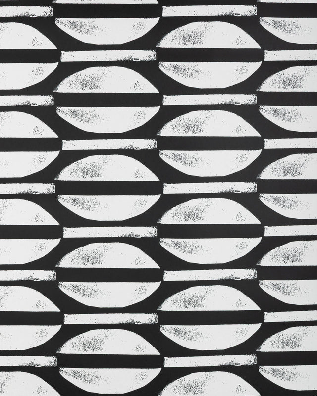 Lee Jofa RAJA WP BLACK Wallpaper