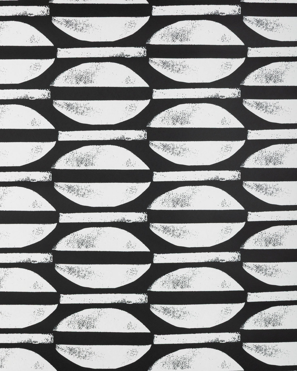 Lee Jofa RAJA WP BLACK Wallpaper