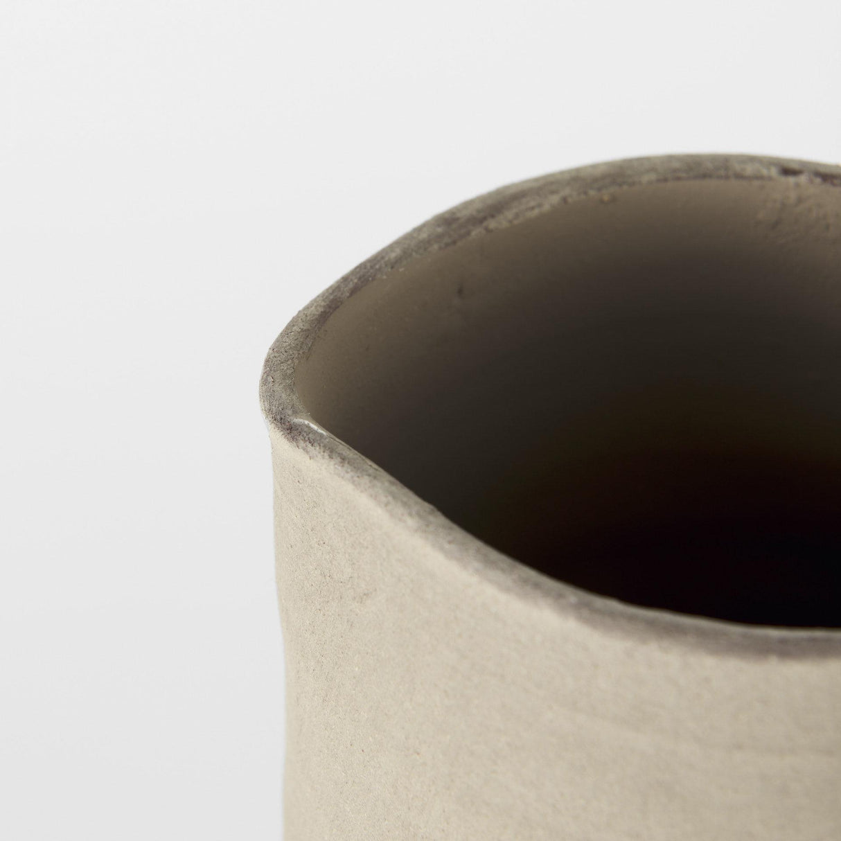 Mercana Garand Medium 15H Two-Toned White Natural Ceramic Jug