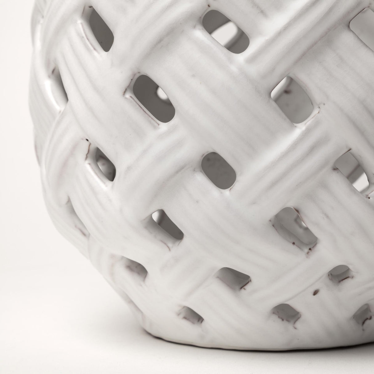 Mercana Forillon I Short White Glazed Lattice Pattern Vase