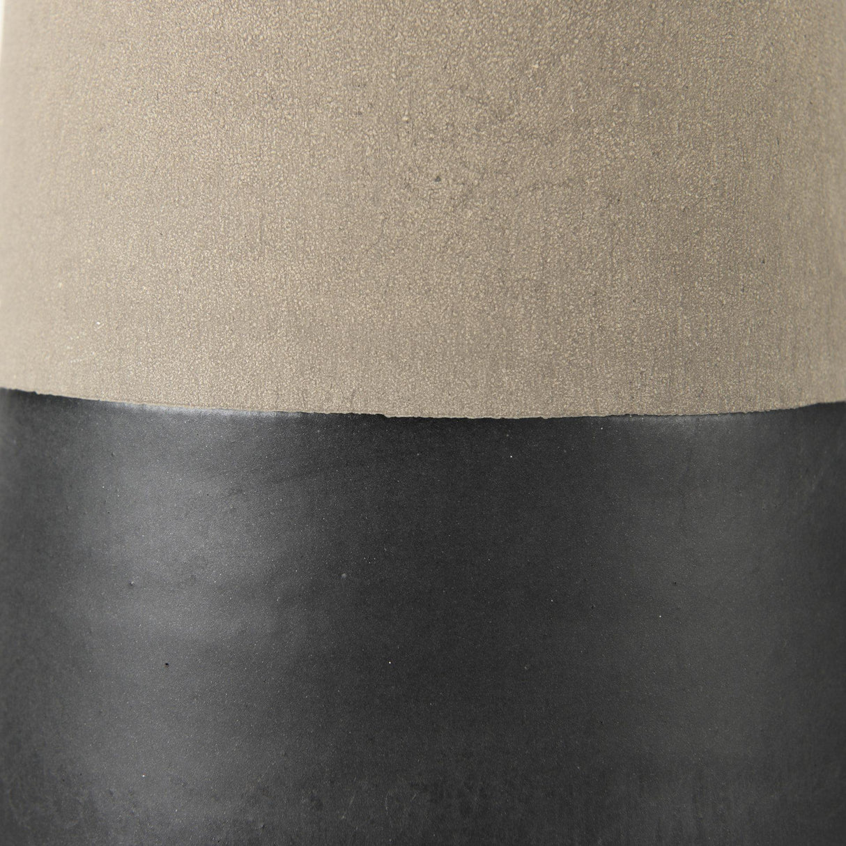 Mercana Garand Medium 15H Two-Toned Black/Natural Ceramic Jug