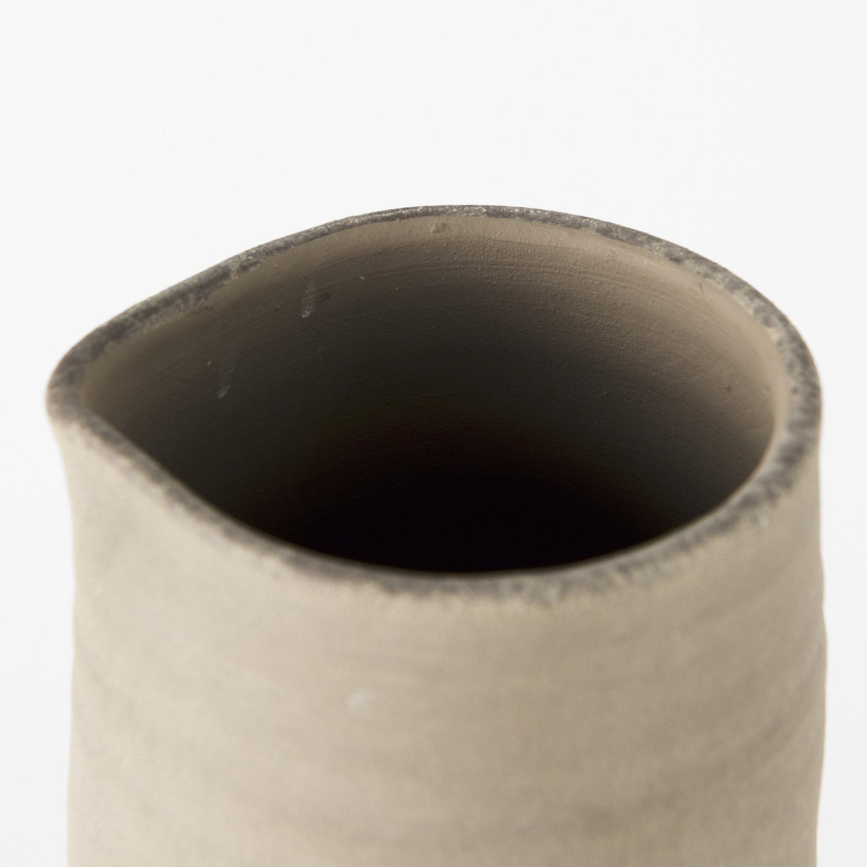 Mercana Garand Large 18.8H Two-Toned Black/Natural Ceramic Jug