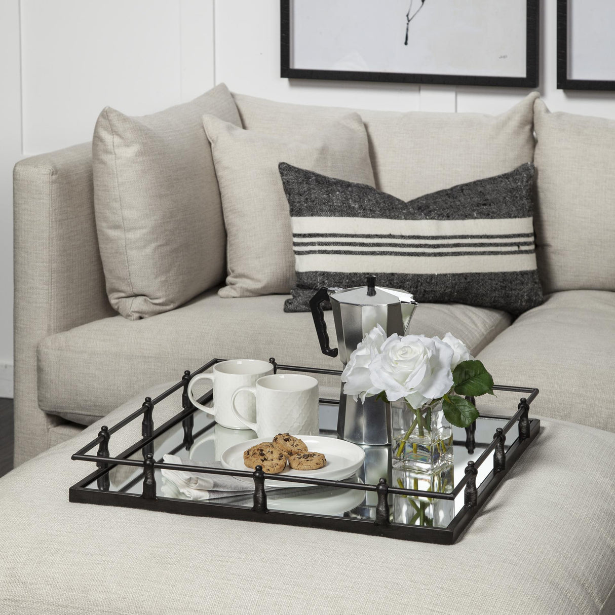 Mercana Christa 22L x 22W Black Metal Mirrored Base Square Tray