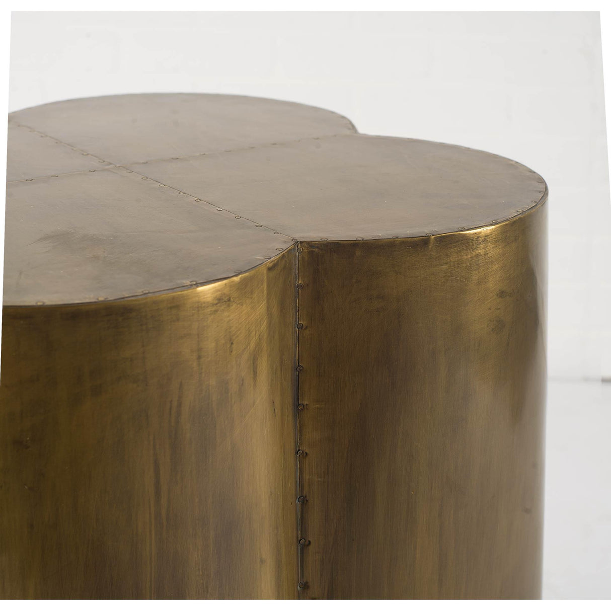 Mercana Quatrefoil 18L x 18W Gold Flower W/ Wooden Top Brass Cladding Accent Table