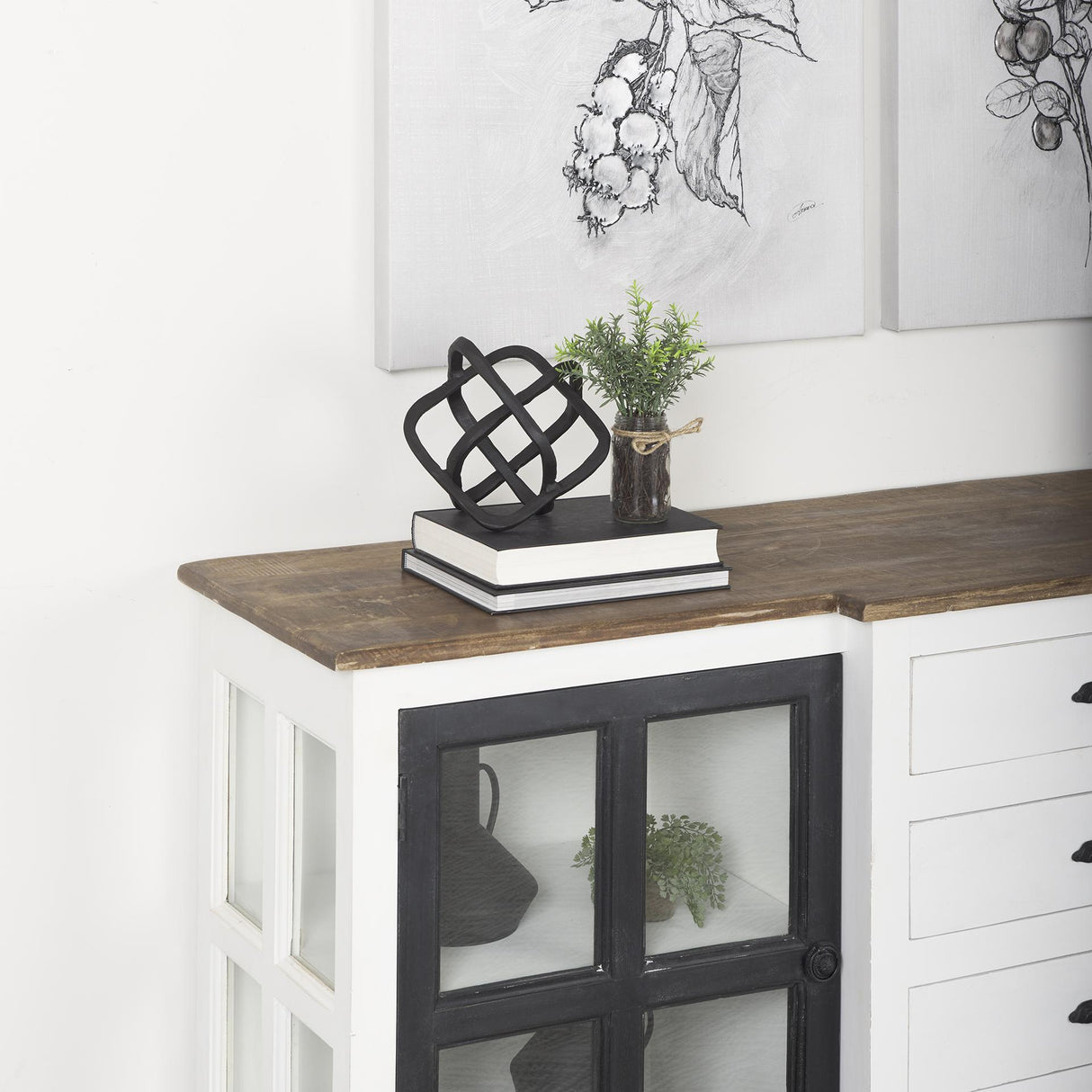 Mercana Willem I 9L x 9W Black Metal Open Cube Decor Object