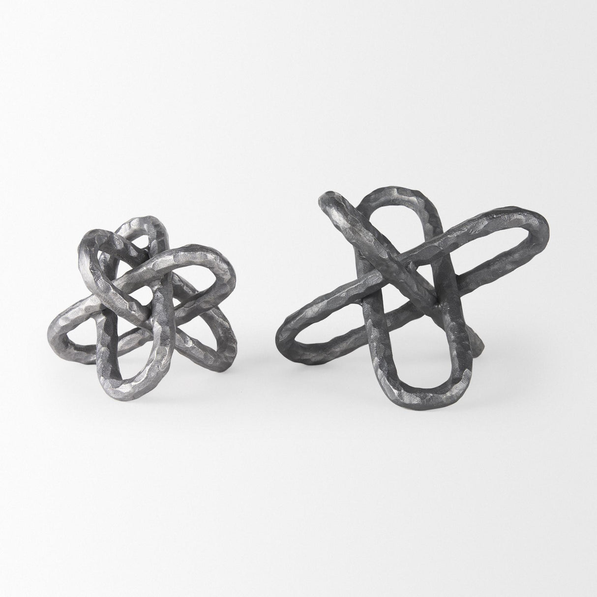 Mercana Wilhelm I (Small) 7L x 7W Silver Metal Link Decor Object