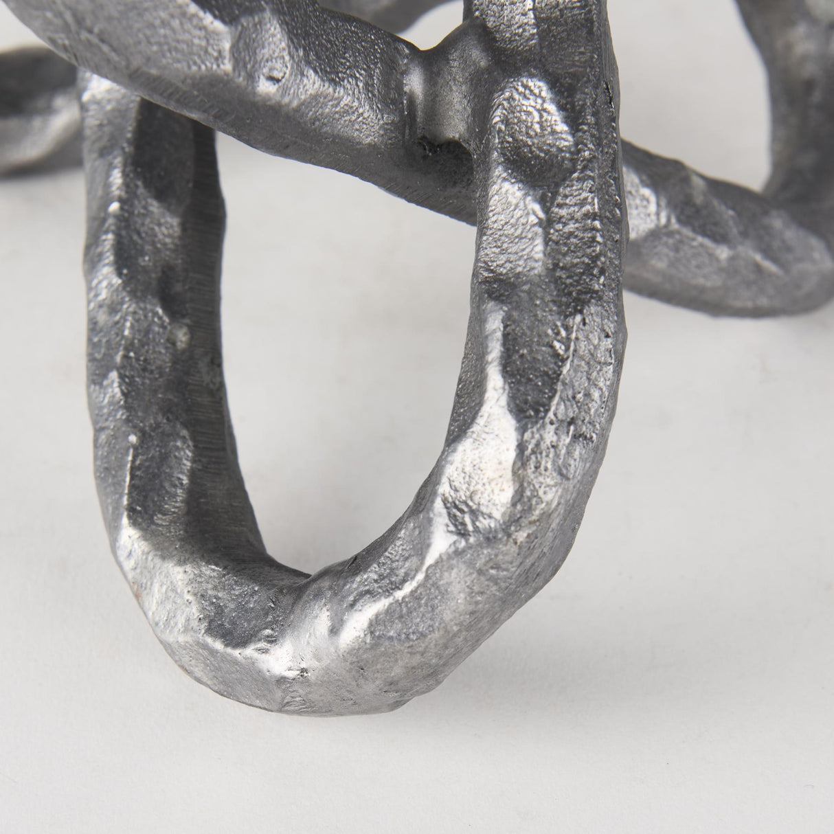 Mercana Wilhelm I (Small) 7L x 7W Silver Metal Link Decor Object