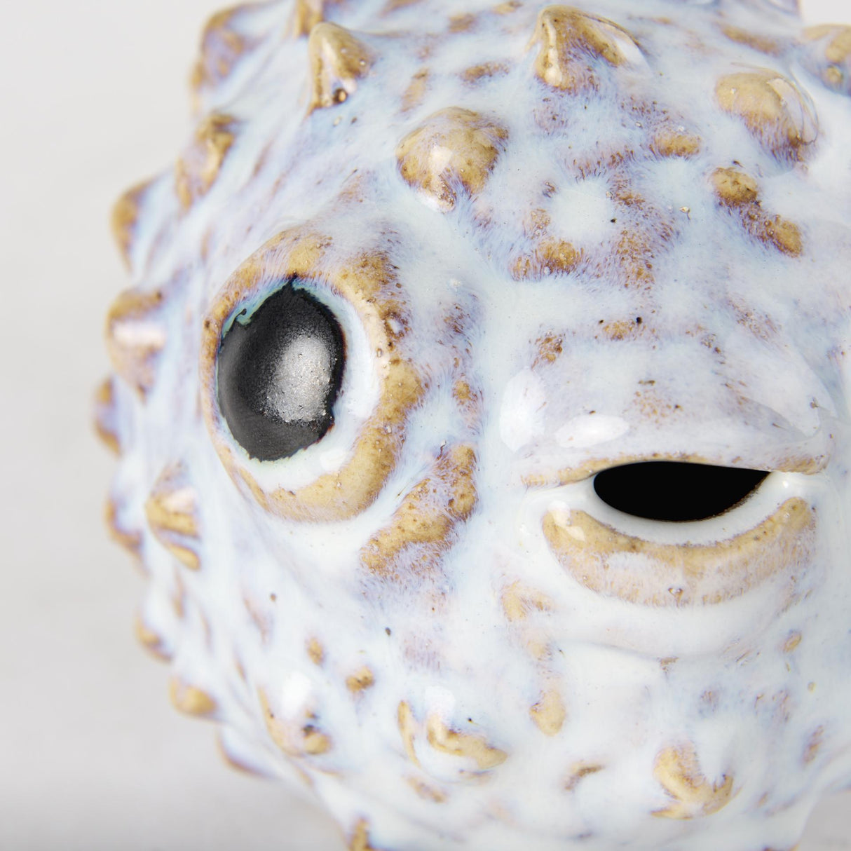 Mercana Spike I (Small) 8L x 4W Off-White Ceramic Puffer Fish