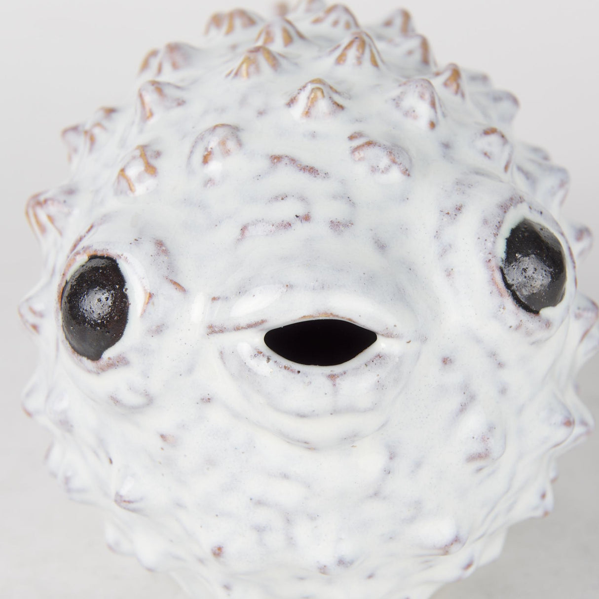 Mercana Spike II (Large) 10L x 6W Off-White Ceramic Puffer Fish