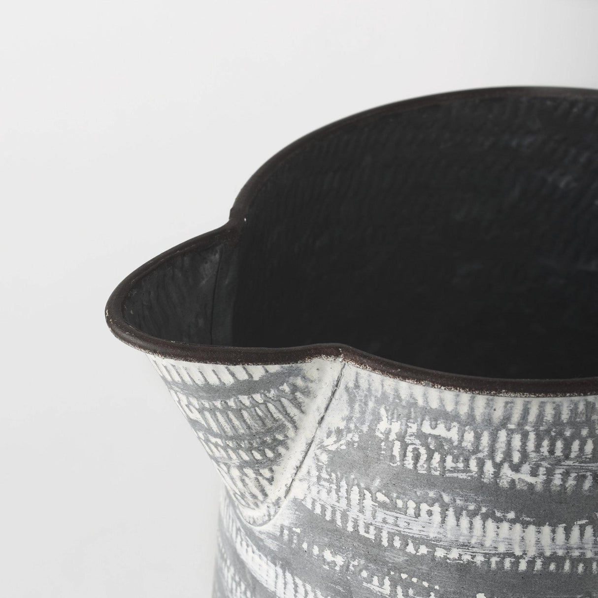 Mercana Serena II 11.2H Large Gray/White Textured Metal Jug