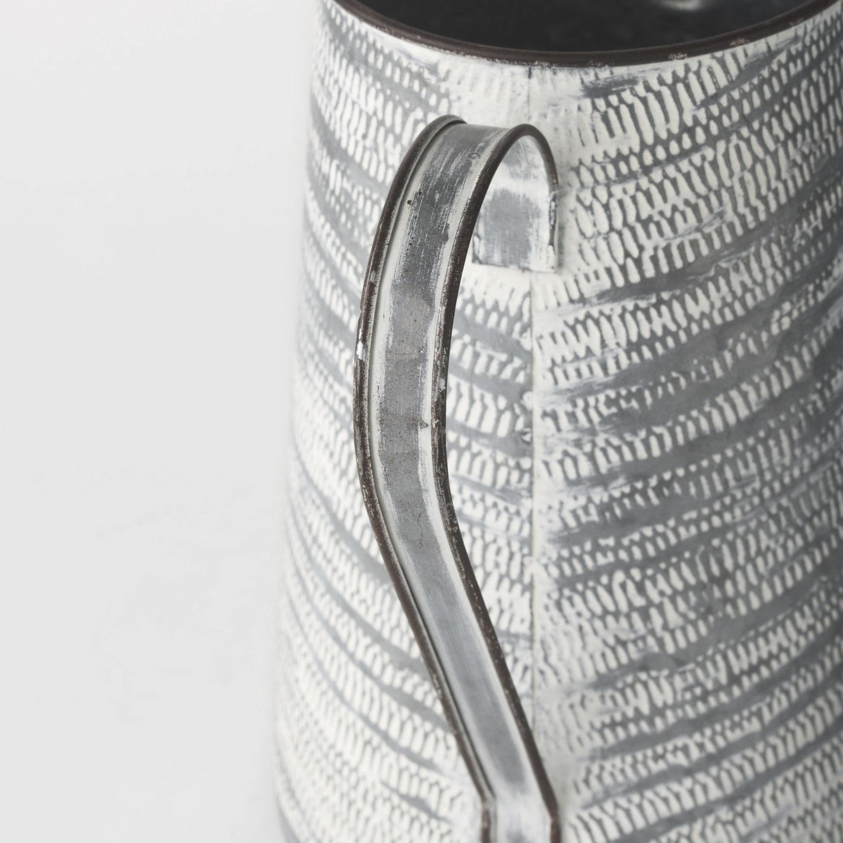 Mercana Serena II 11.2H Large Gray/White Textured Metal Jug