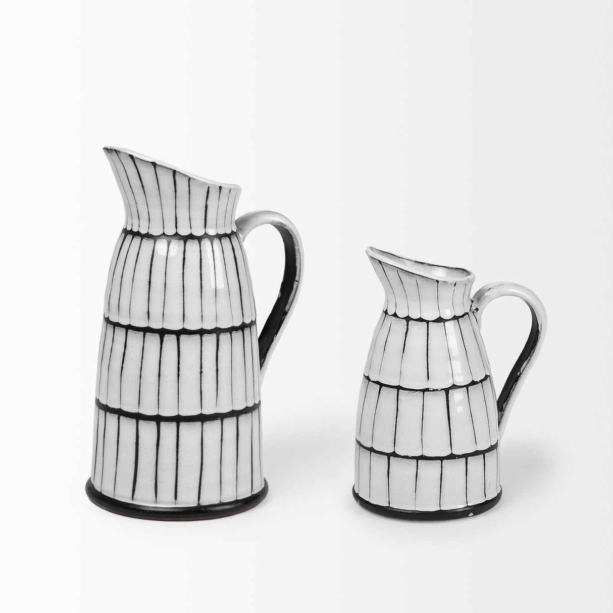 Mercana Lome Small White/Black Ceramic Jug
