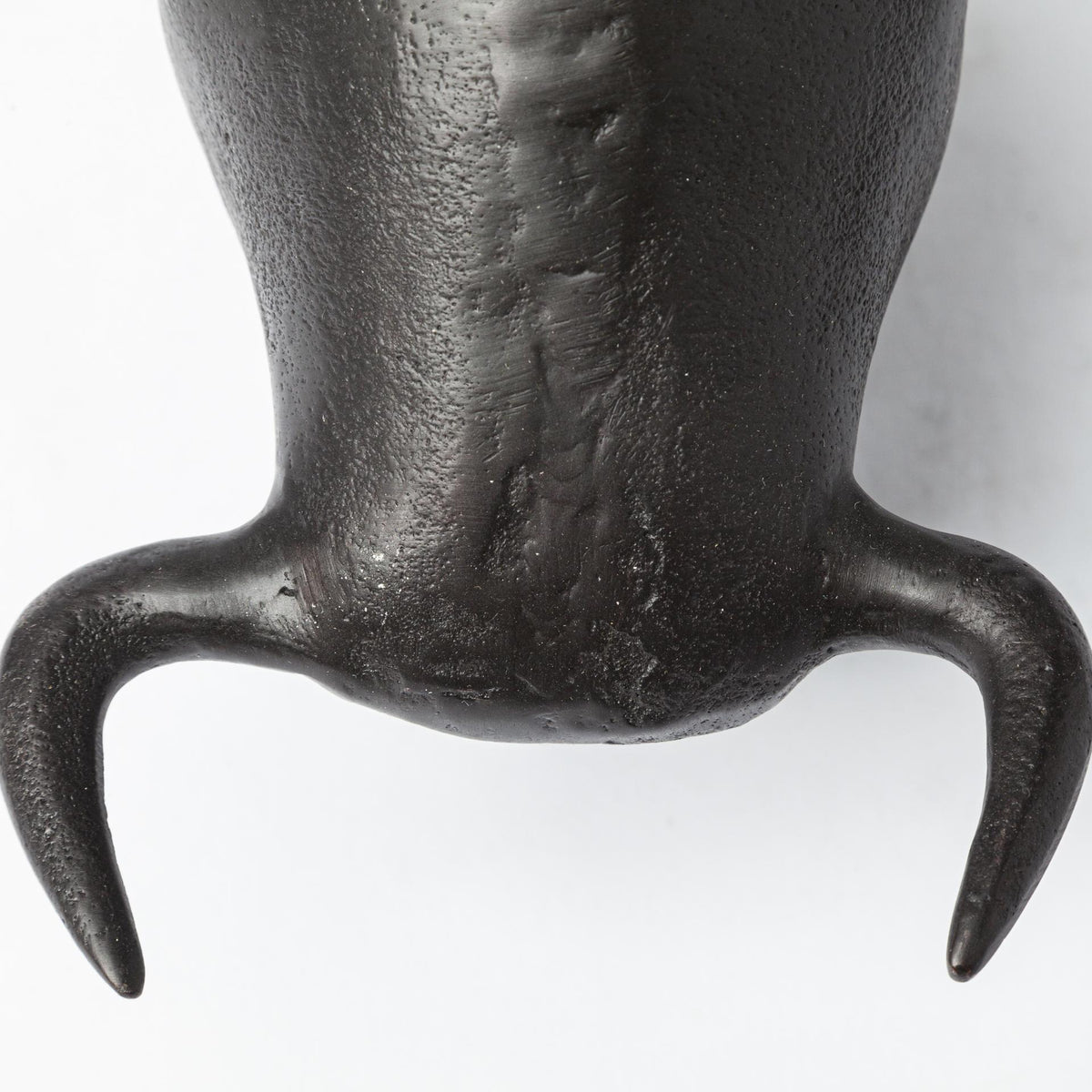 Mercana Tauro II 9L x 4W Black Cast Aluminum Raging Bull
