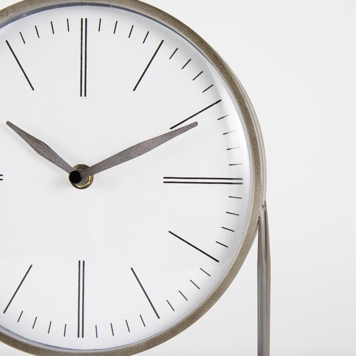 Mercana Aurus Matte Gray Metal Table Clock