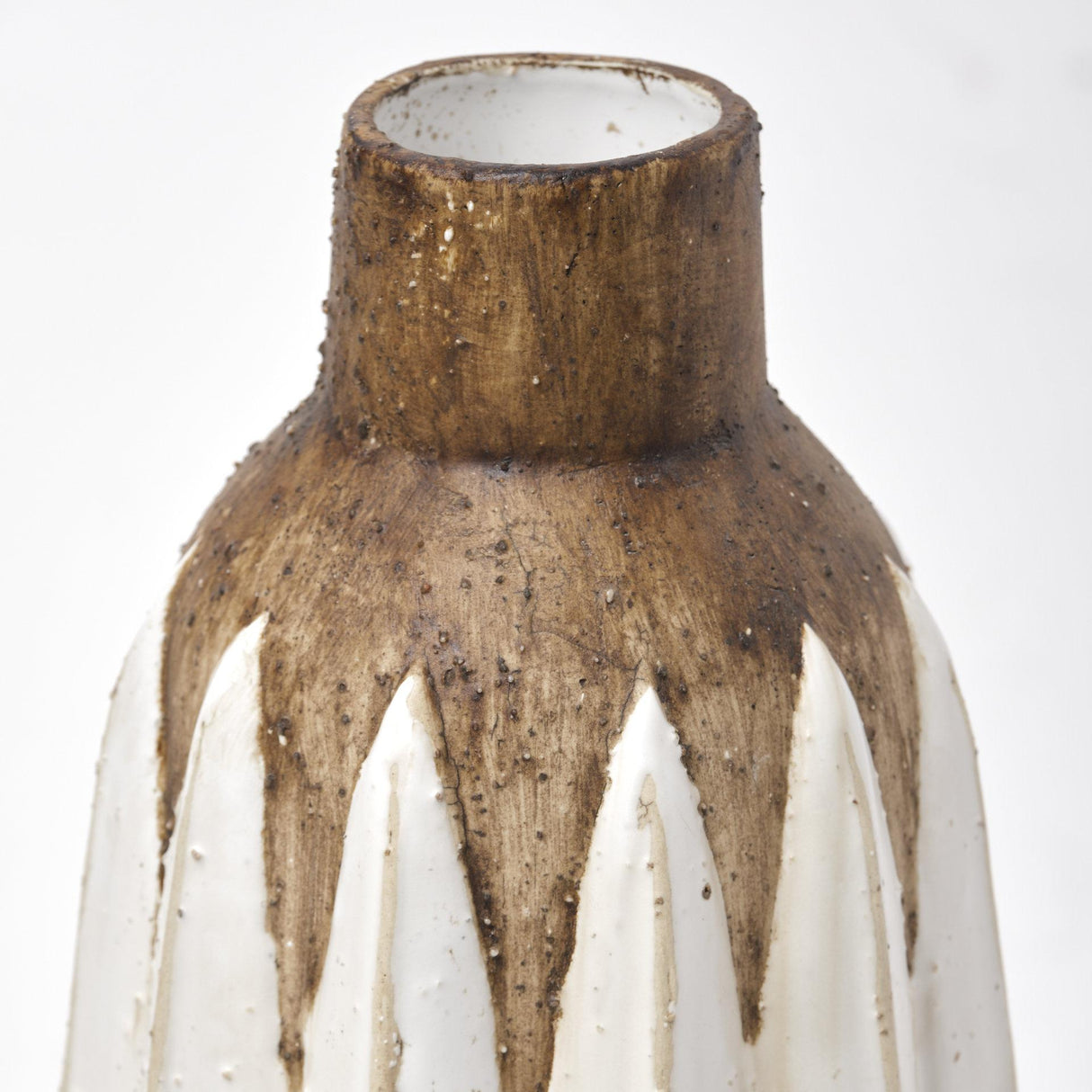 Mercana Sisko I Short Rustic Brown White Ceramic Vase