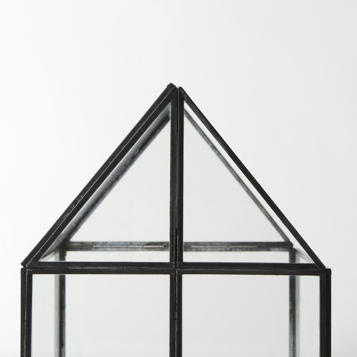 Mercana Sikes (Medium) 8L x 8W x 13H Hut Terrarium W/Glass Base