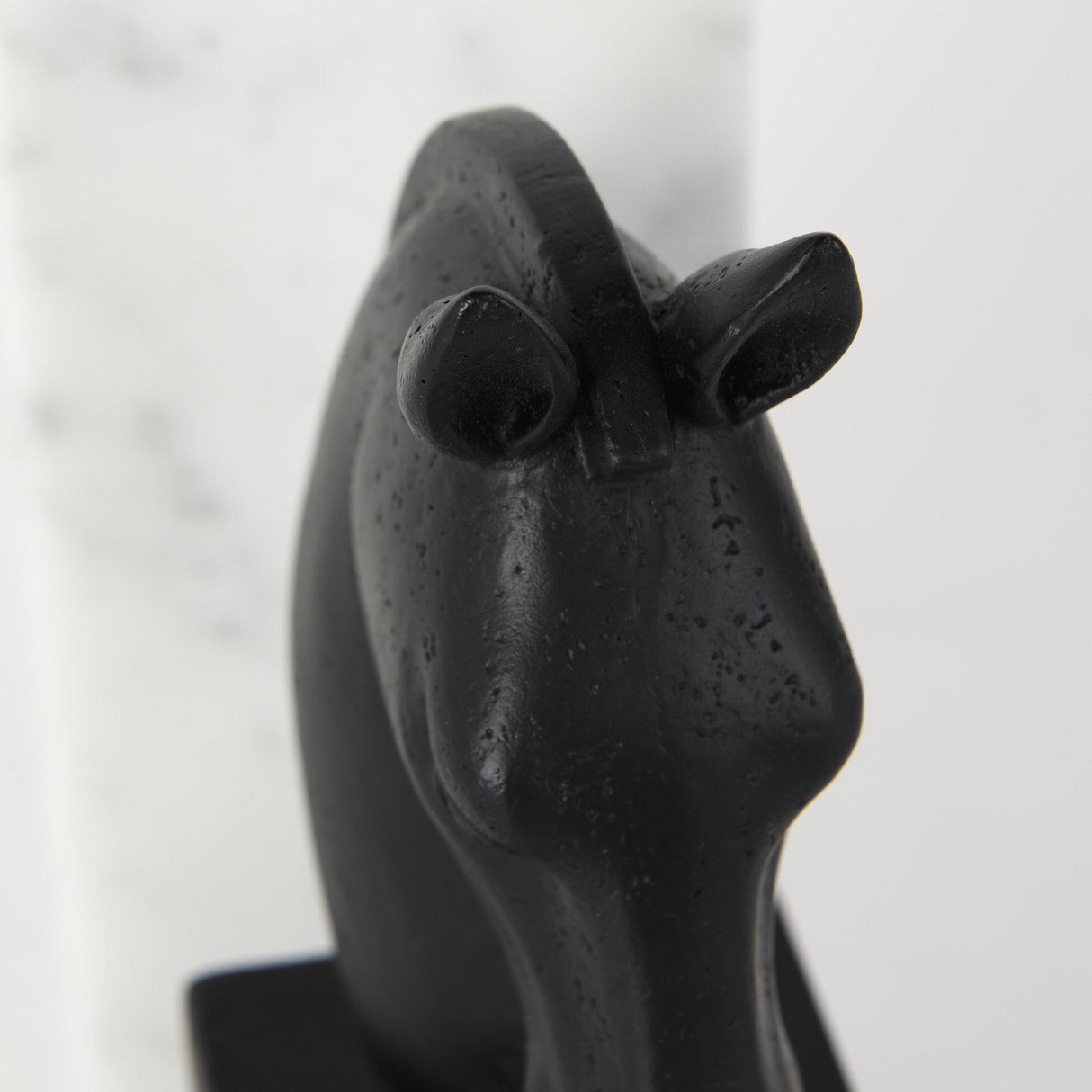 Mercana Hidalgo (Set of 2) 14L x 3W Black Majestic Horse Bookends