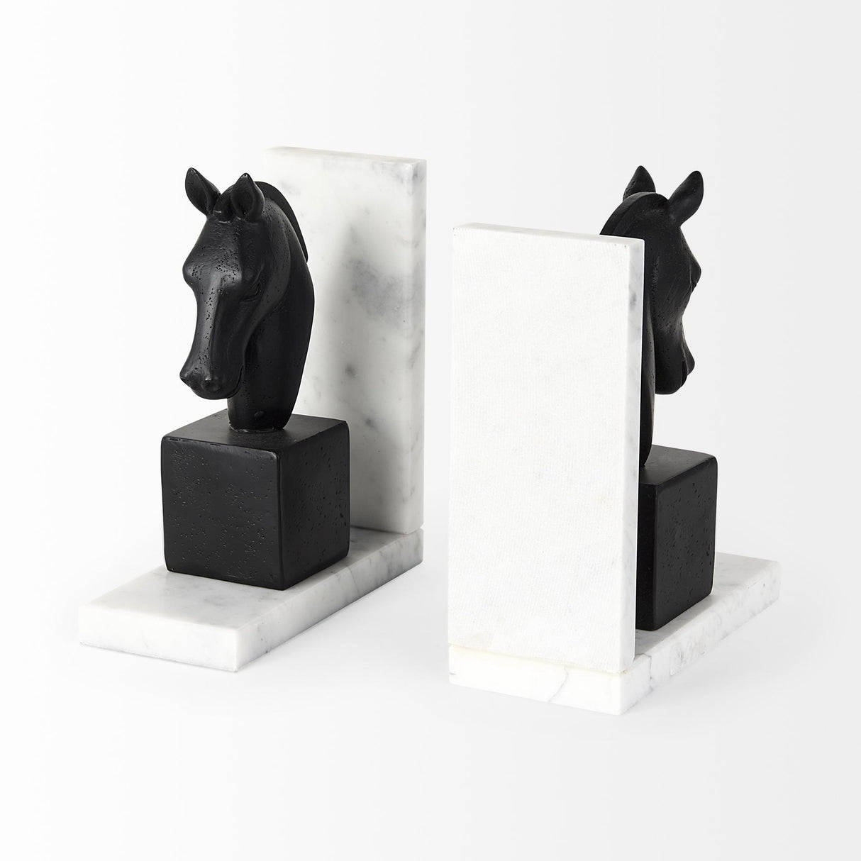 Mercana Hidalgo (Set of 2) 14L x 3W Black Majestic Horse Bookends