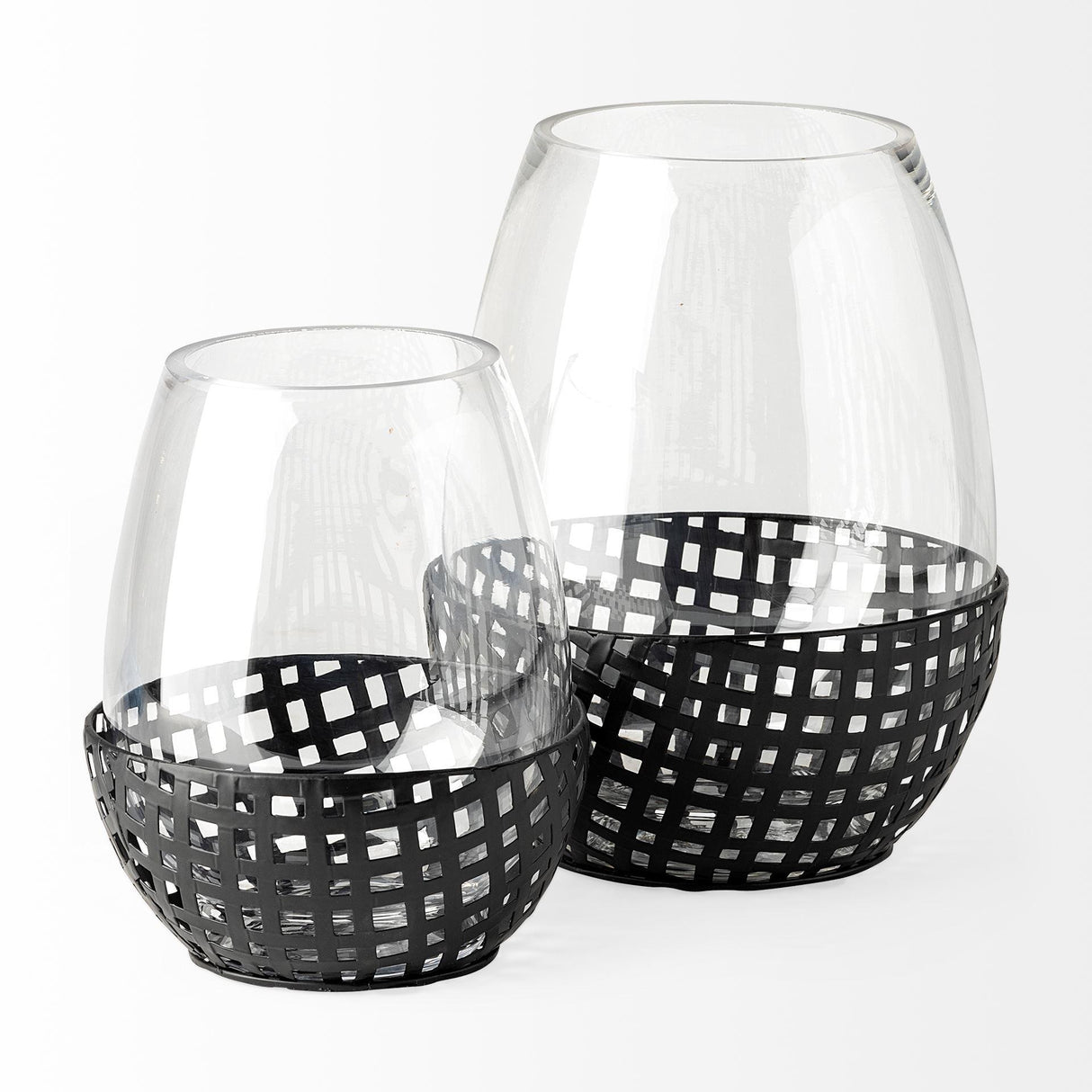 Mercana Reena I Small Black Woven Metal Base Table Candle Holder