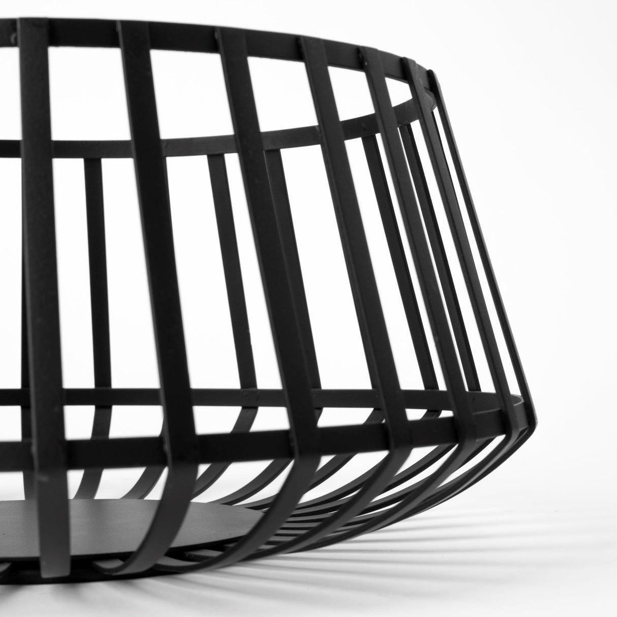 Mercana Emilio Set of 2 Black Metal Slated Bowls