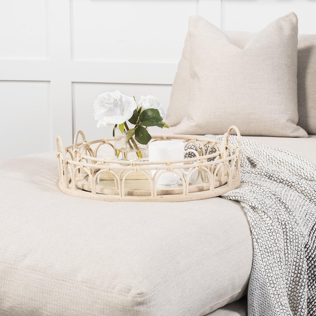 Mercana Leona (Set of 2) Natural Wicker Woven Mirrored Base Nesting Trays