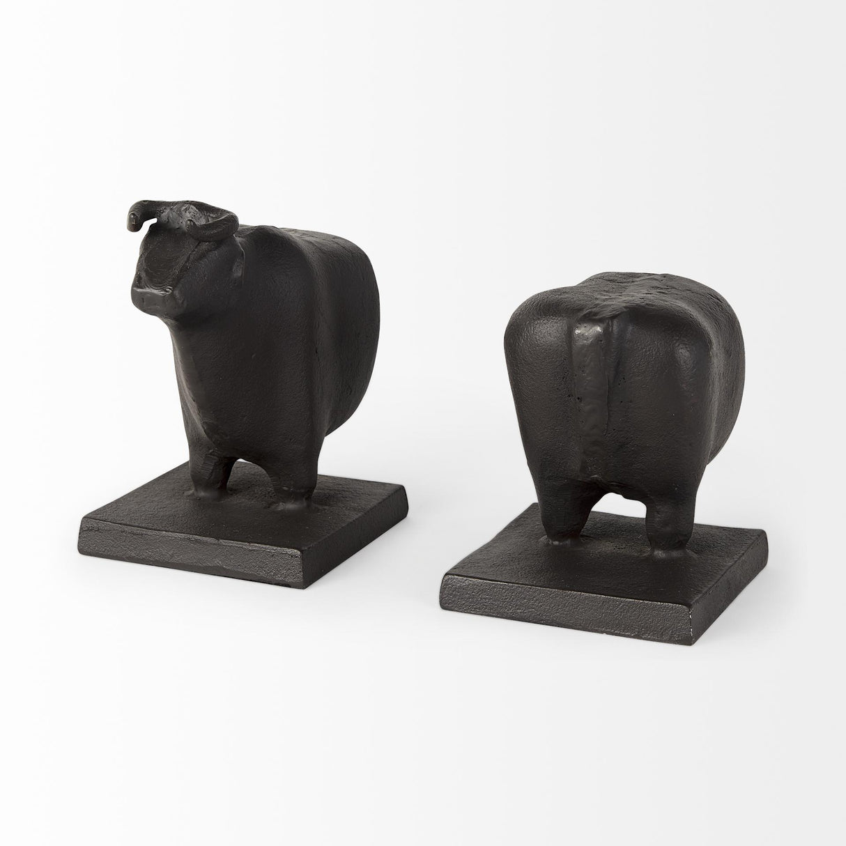 Mercana Taurus III (Set of 2) 9L x 4W Black Cast Aluminum Bull Bookends