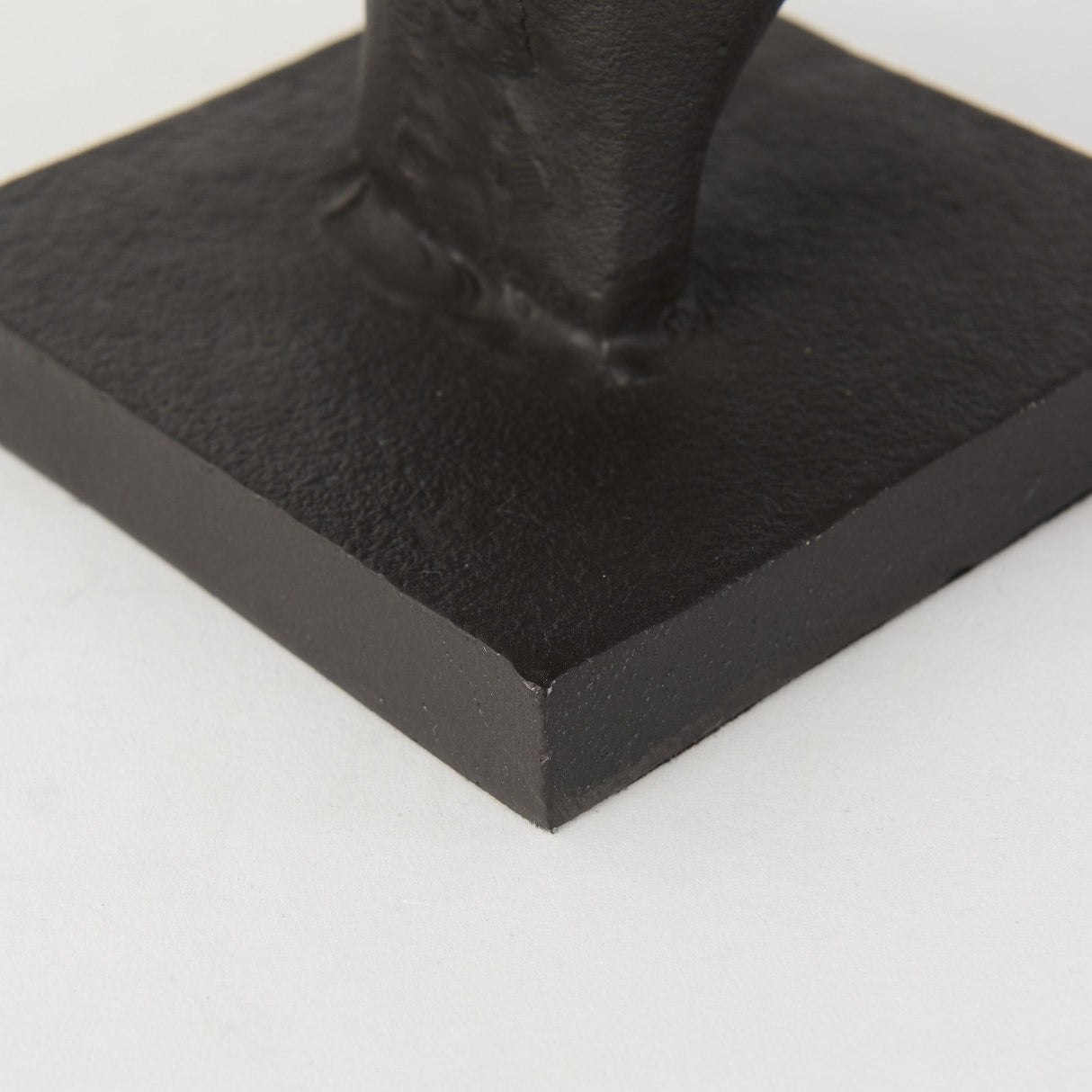 Mercana Sphynx III (Set of 2) 9L x 4W Black Cast Aluminum Horse Shaped Bookends