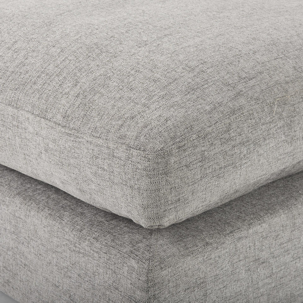 Mercana Valence 38.6L x 38.6W x 17.7H Medium Gray Full Size Ottoman Sectional Piece