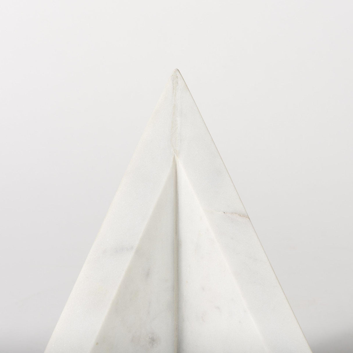 Mercana Sophia 8.0"L x 6.0"W x 7.0"H Marble Set Of Two Bookends