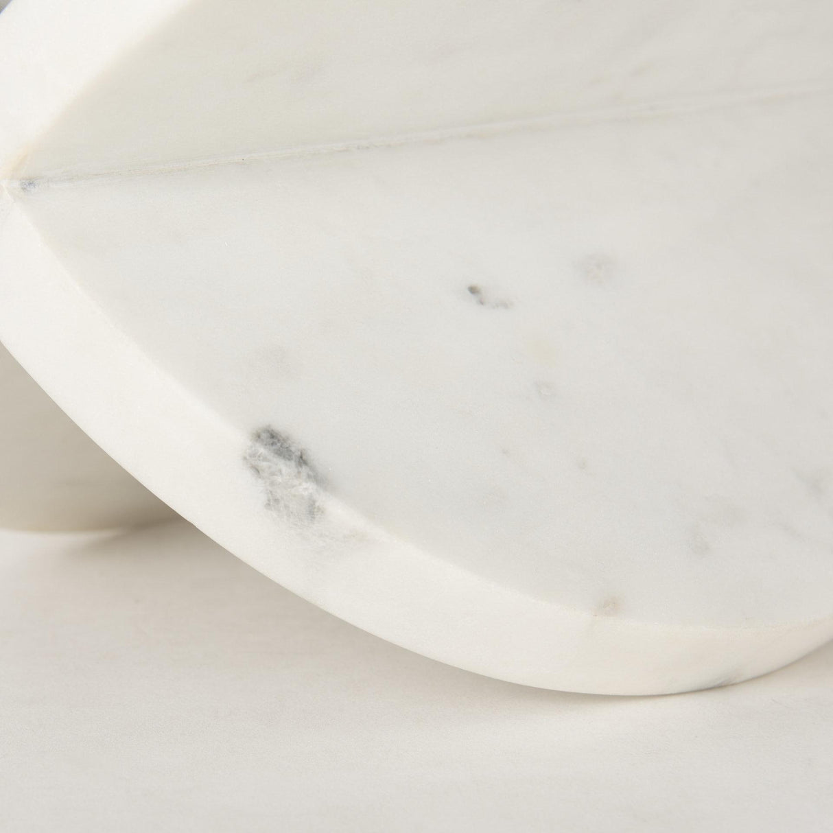 Mercana Sophia 9.0L x 9.0W x 9.0H Large Marble Ornament