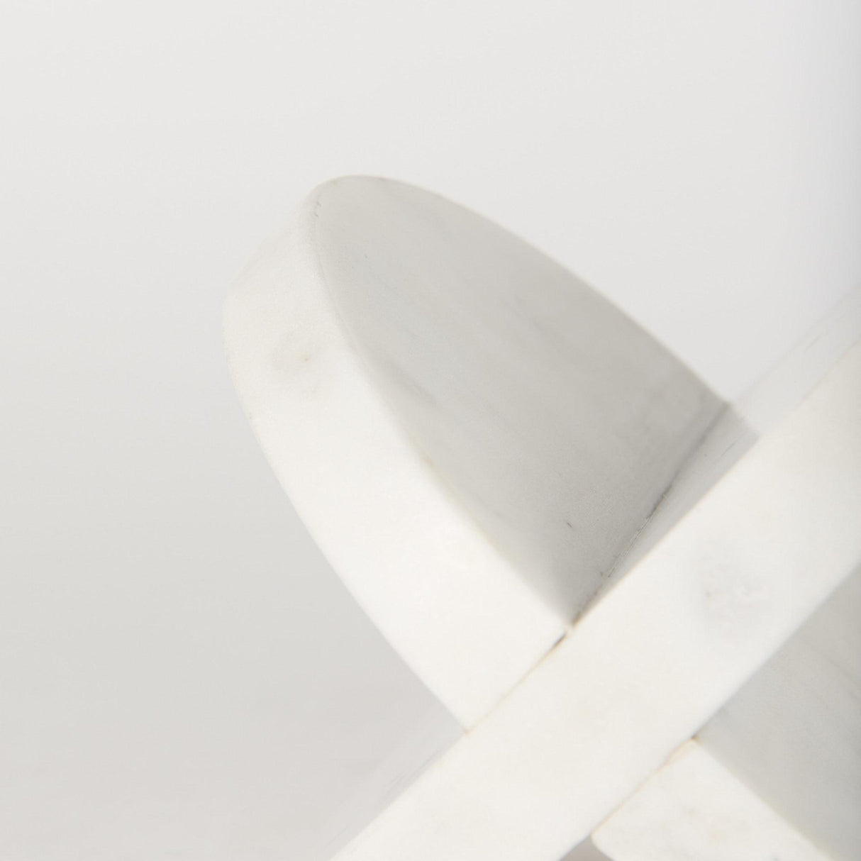 Mercana Sophia 6.0"L x 6.0"W x 6.0"H Small Marble Ornament