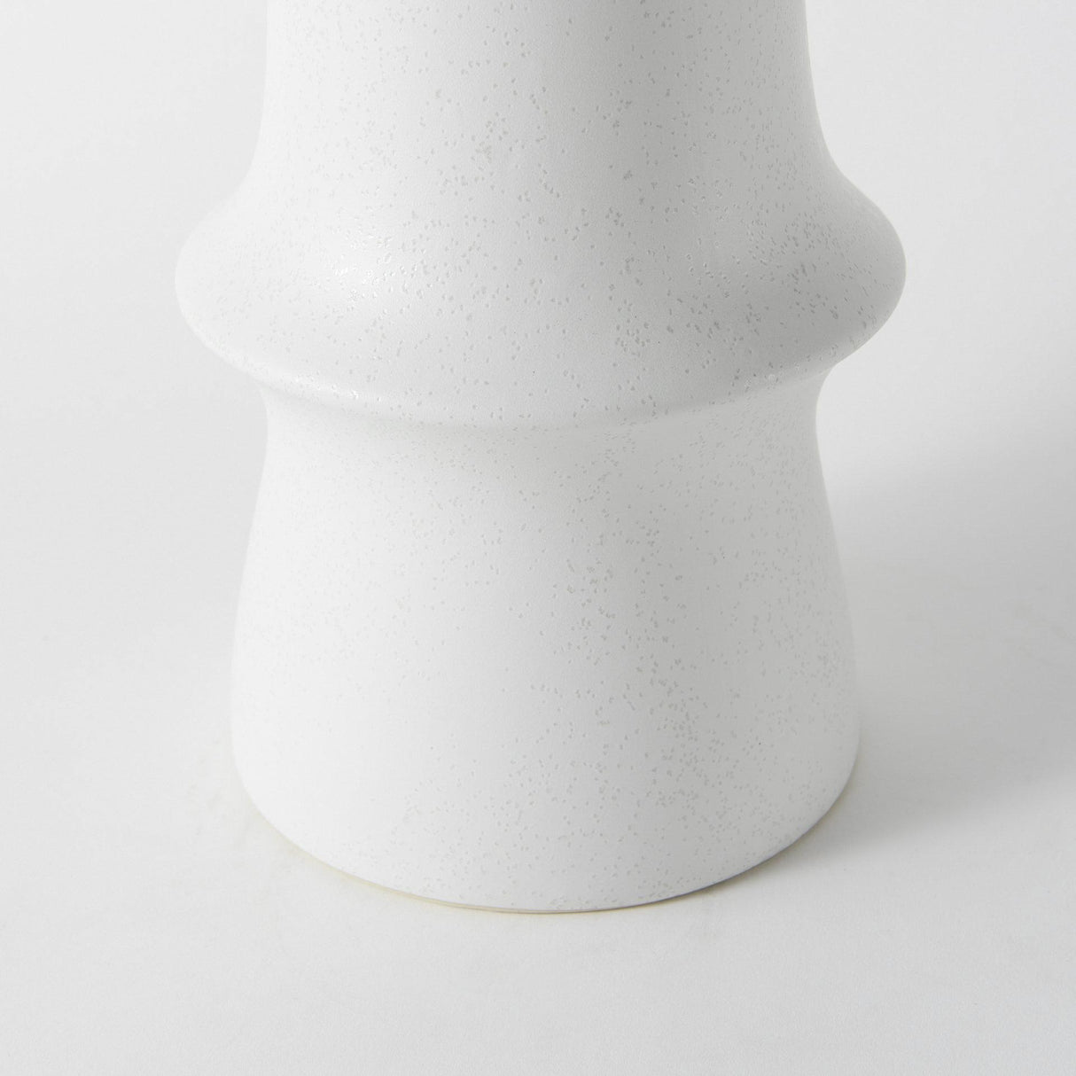 Mercana Laforge 17.3H White Ceramic Vase