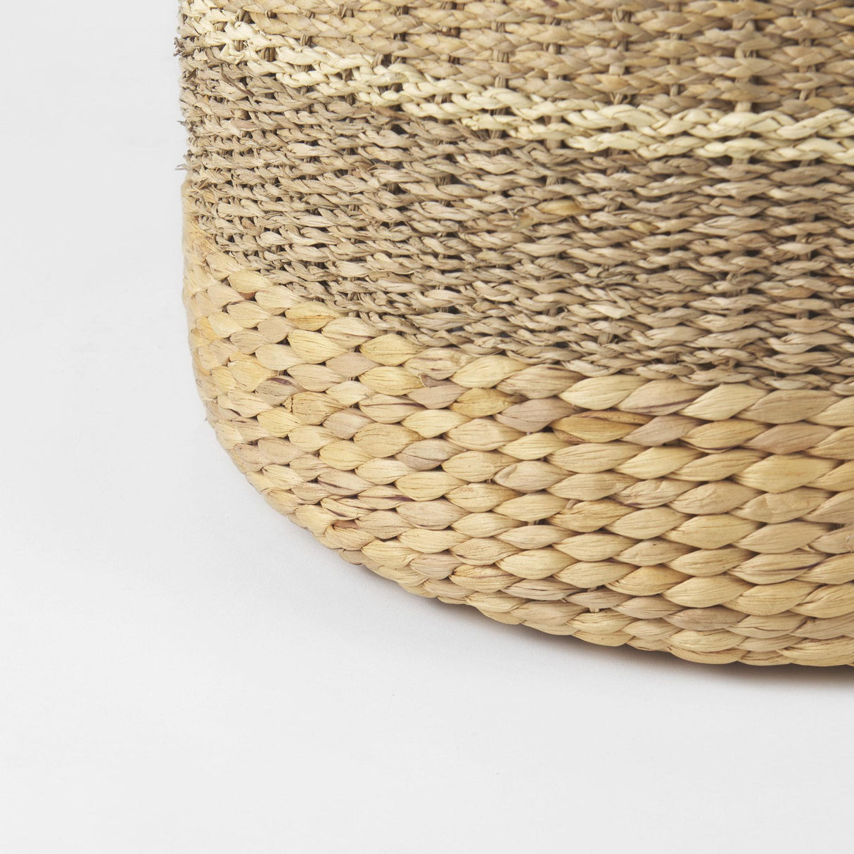 Mercana Maya 17.7L x 17.7W x 17.7H Light Brown W/Medium Brown Stripes Seagrass Round Pouf