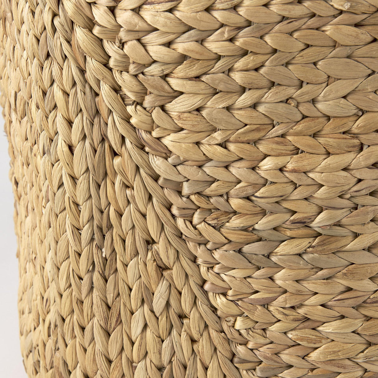Mercana Sivan 19.7L x 19.7W x 23.6H (Set of 3) Light Brown Water Hyacinth Round Basket W/ Handles